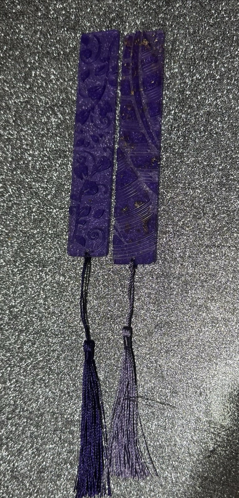 2 Pieces Resin Handmade Purple Bookmark with Tassel for Kids Student Gift
