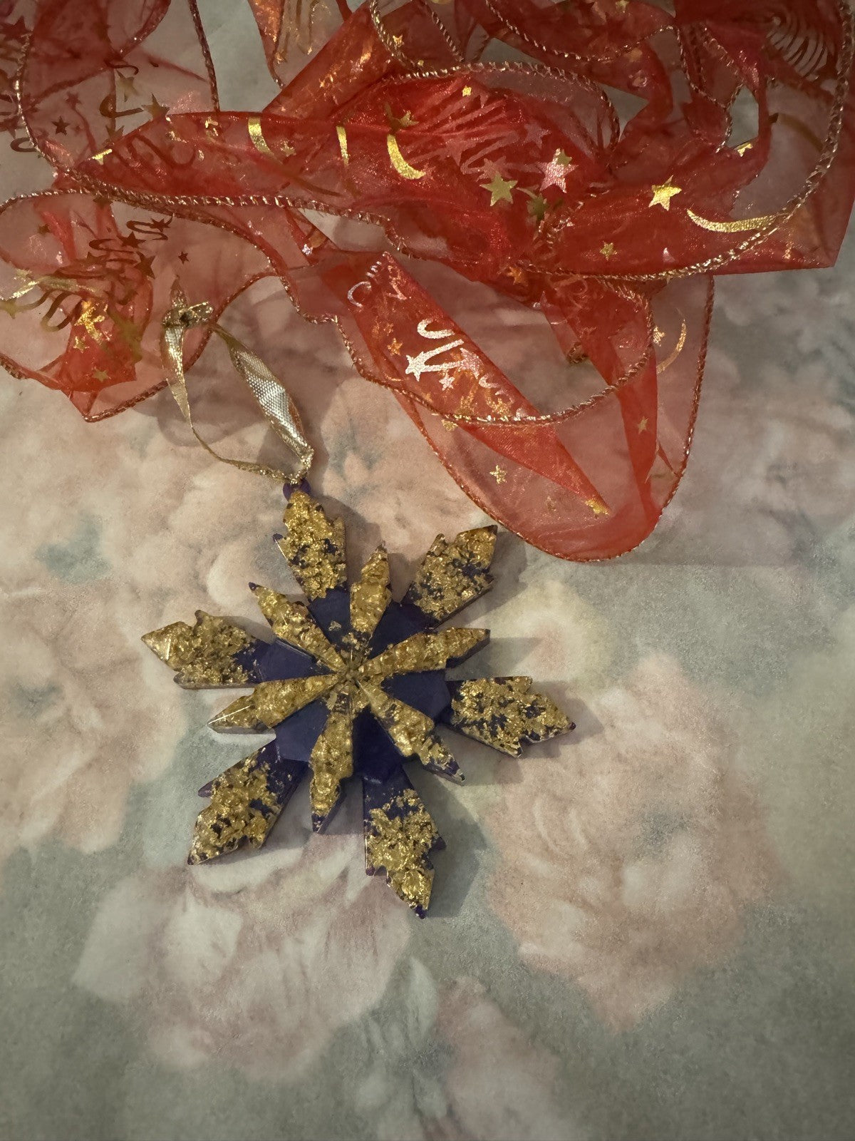 5 Pieces Resin Snowflake Christmas Tree Ornaments