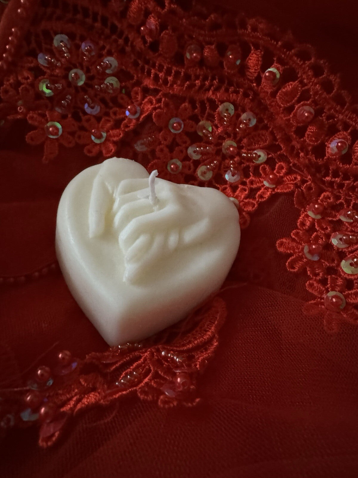 Valentine’s Day Love holding hands scented candles