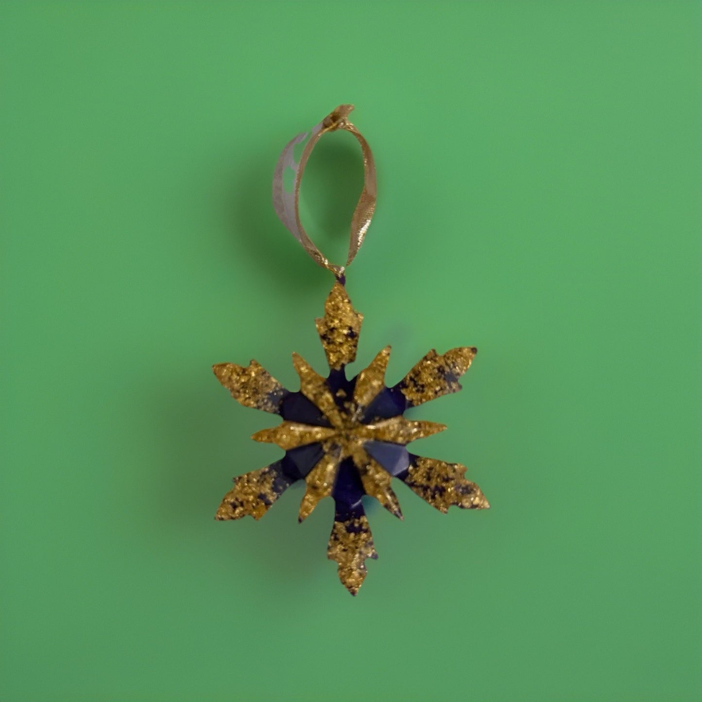 5 Pieces Resin Snowflake Christmas Tree Ornaments