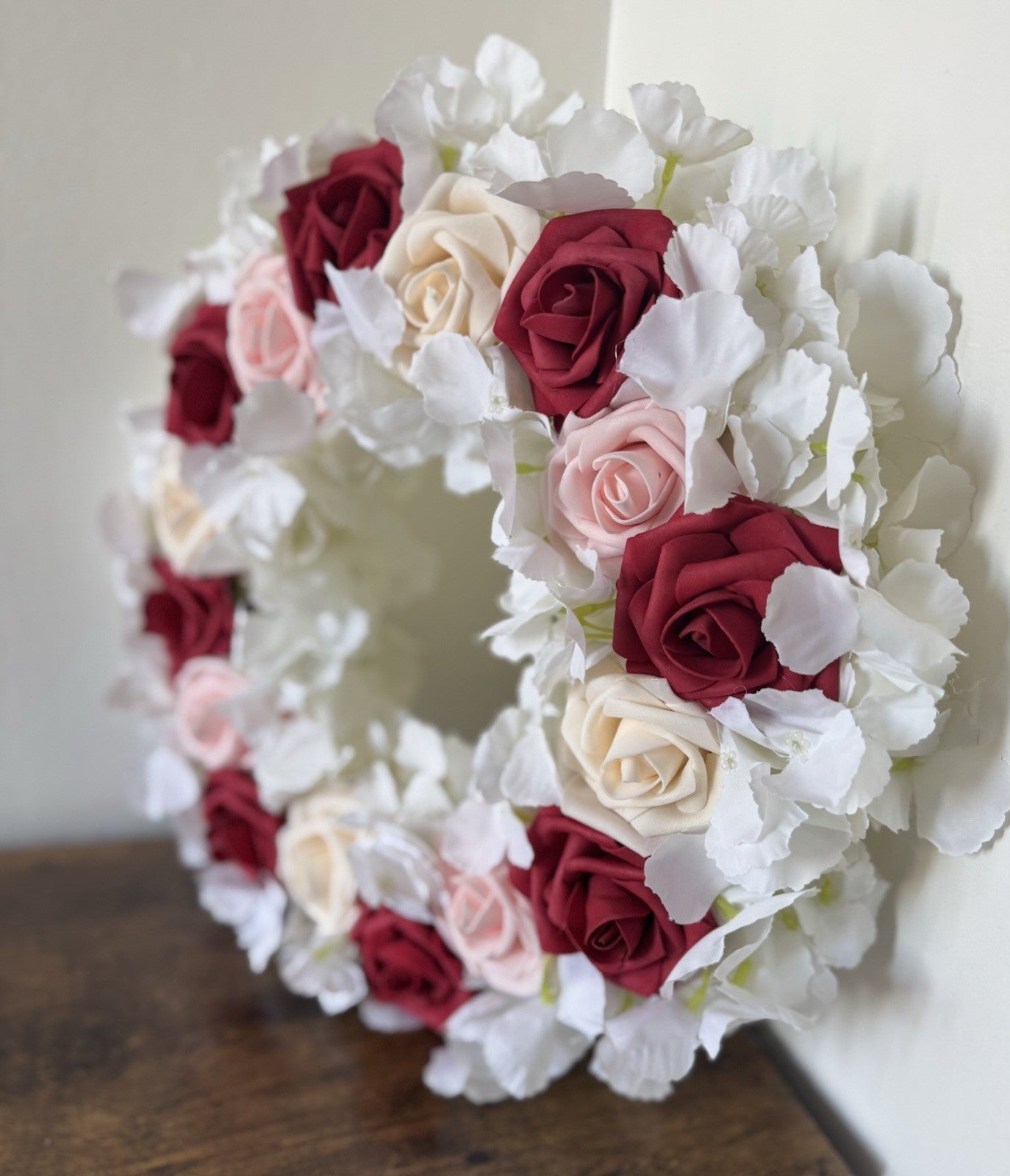 Artificial Home Decoration White Hydrangea with Roses Wreath White & Red Pink