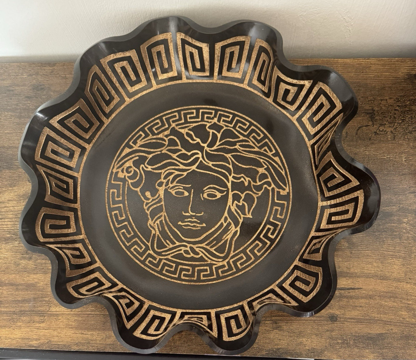Handcrafted Medusa Resin Fruit Bowl – Mythical Home Décor Centerpiece
