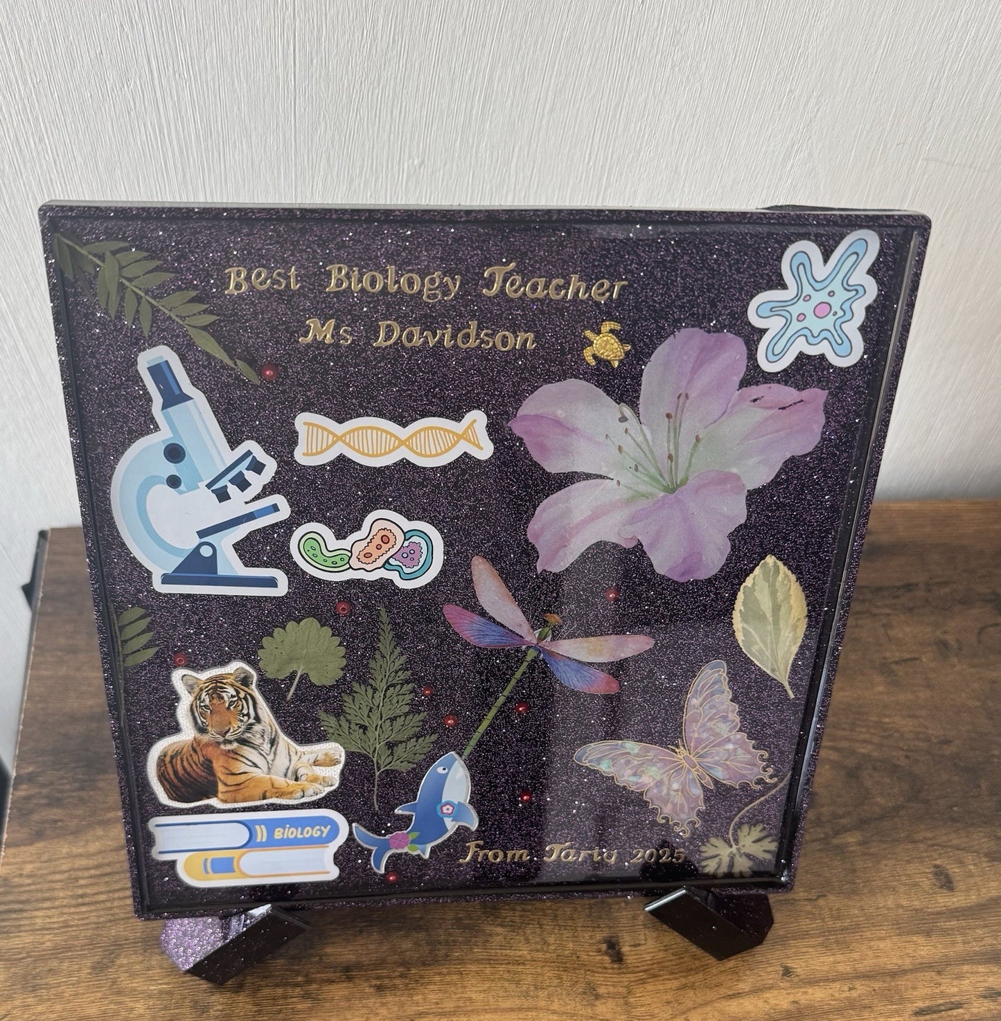 Display Stand For Frame Tablet Plate Round Clock Handmade Resin
