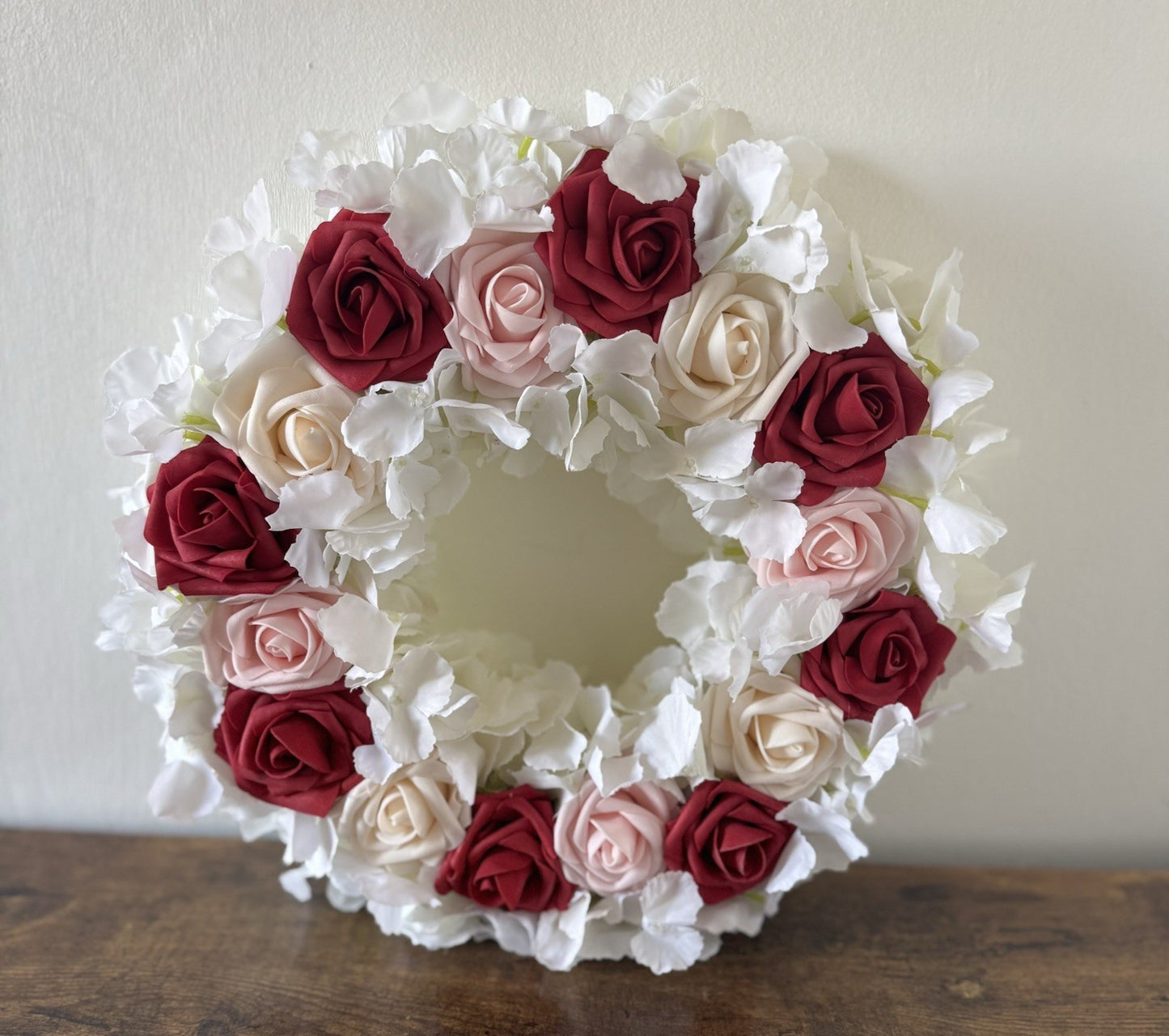 Artificial Home Decoration White Hydrangea with Roses Wreath White & Red Pink