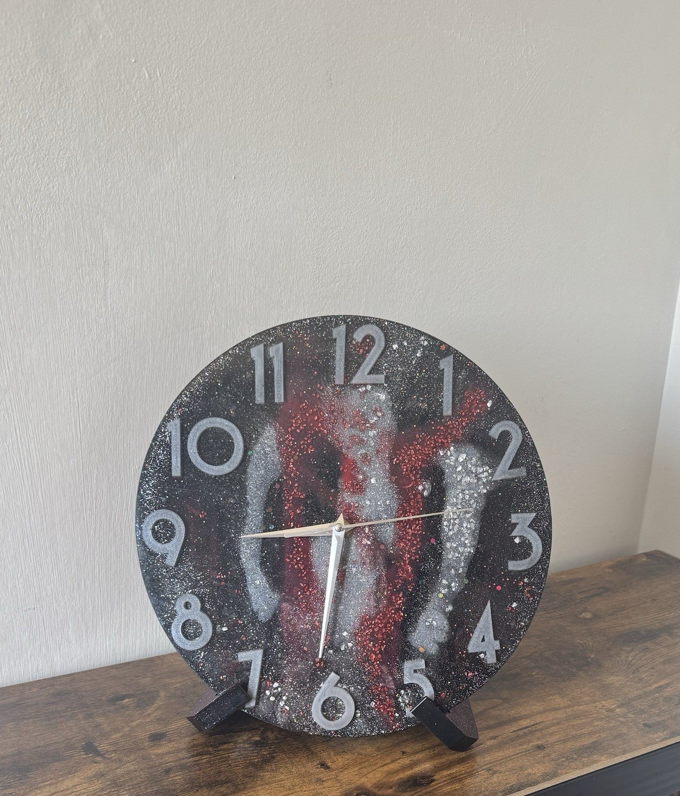 Display Stand For Frame Tablet Plate Round Clock Handmade Resin
