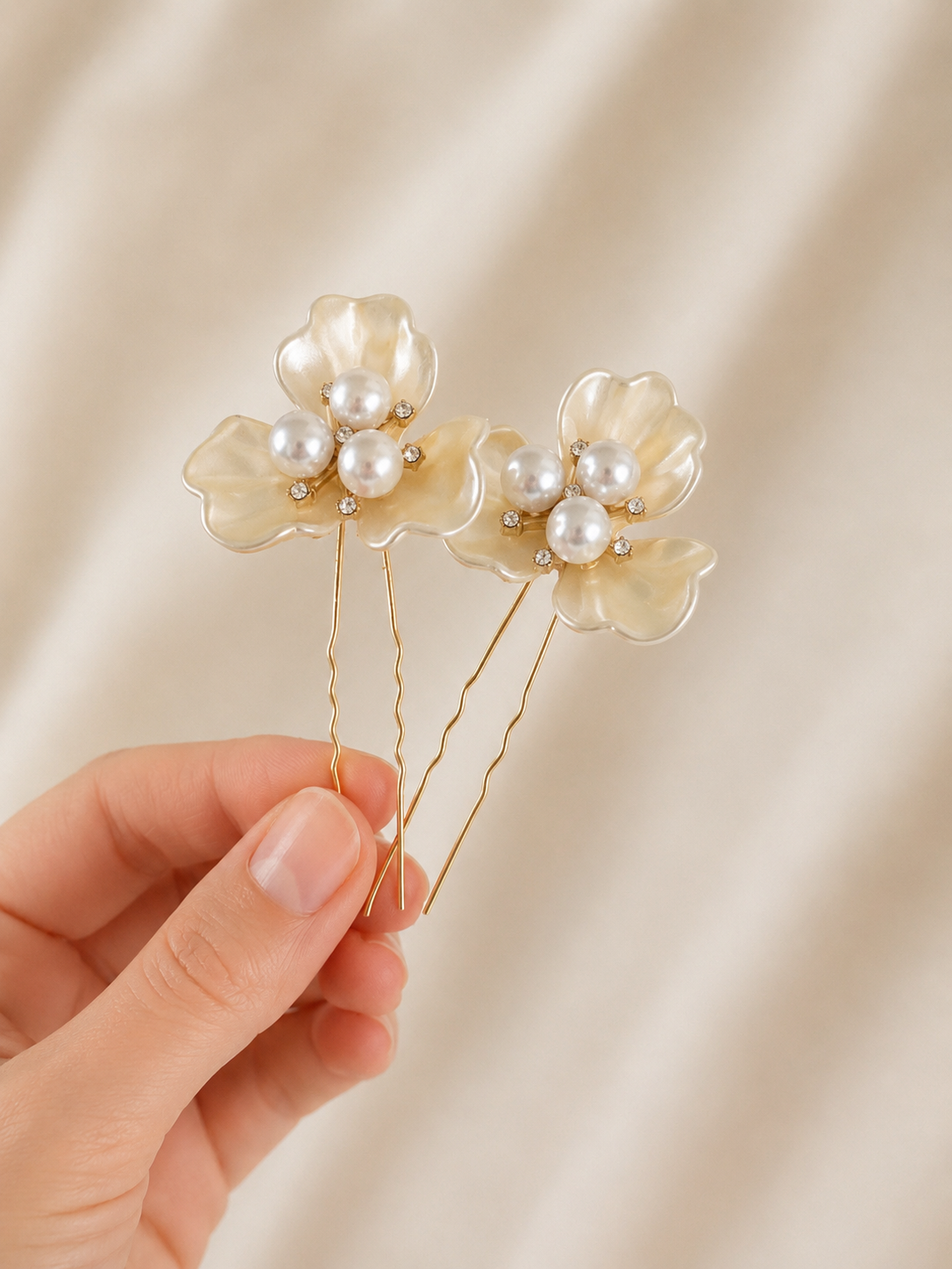 Pearl Flower Bridal Hair Pin, Ivory Wedding Hair Accessory, Bridal Hair Pin Set, Pearl Flower Hair Piece, Bridesmaid Hair Pin