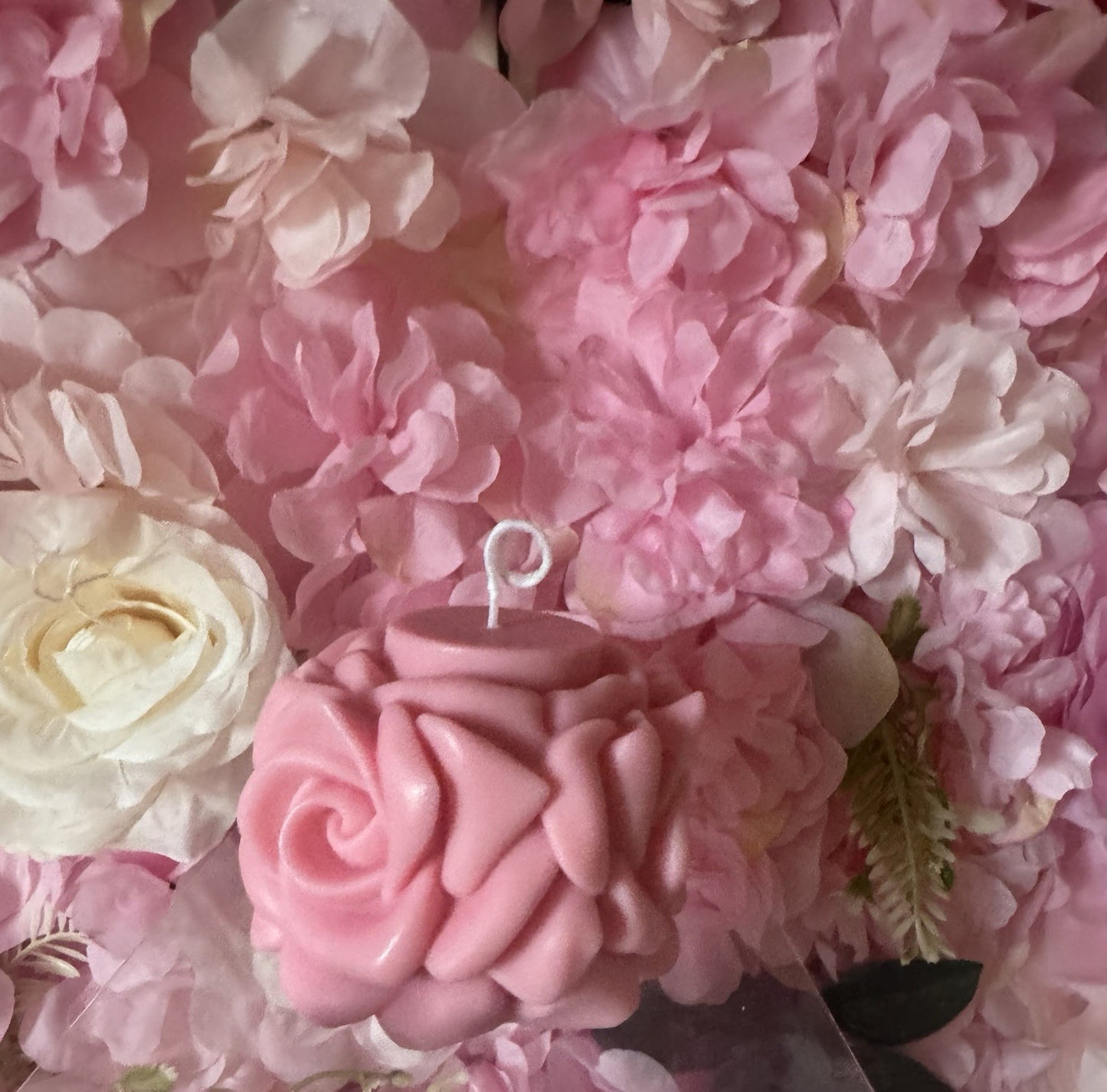 Rose Scented Flower Candle